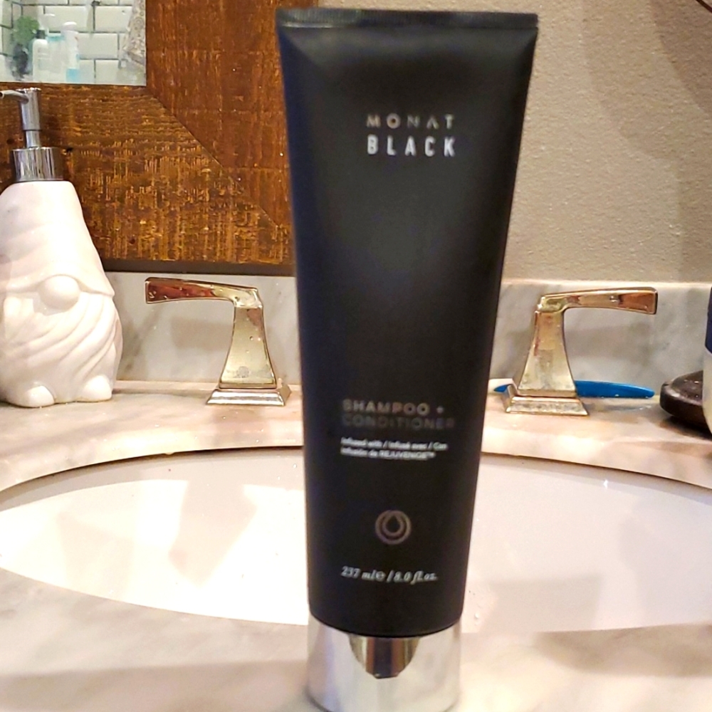 NEW Monat Black Shampoo + Conditioner. NEW